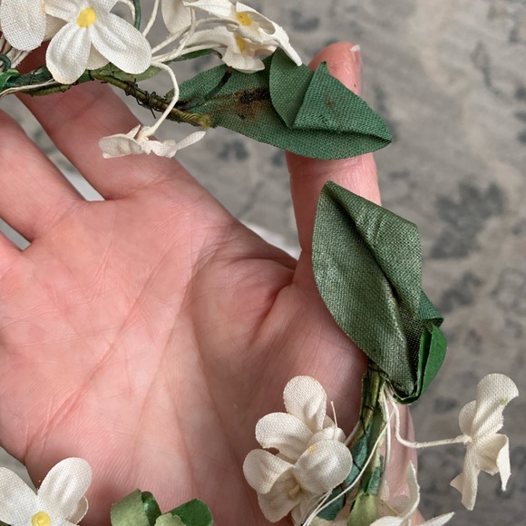 Vintage First Communion Ivory White Veil with Lace & Flower Wreath Headpiece - Picture 2 of 8